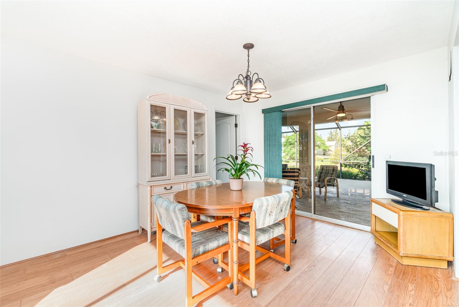 Image 6 of 37 For 3425 Magnolia Way