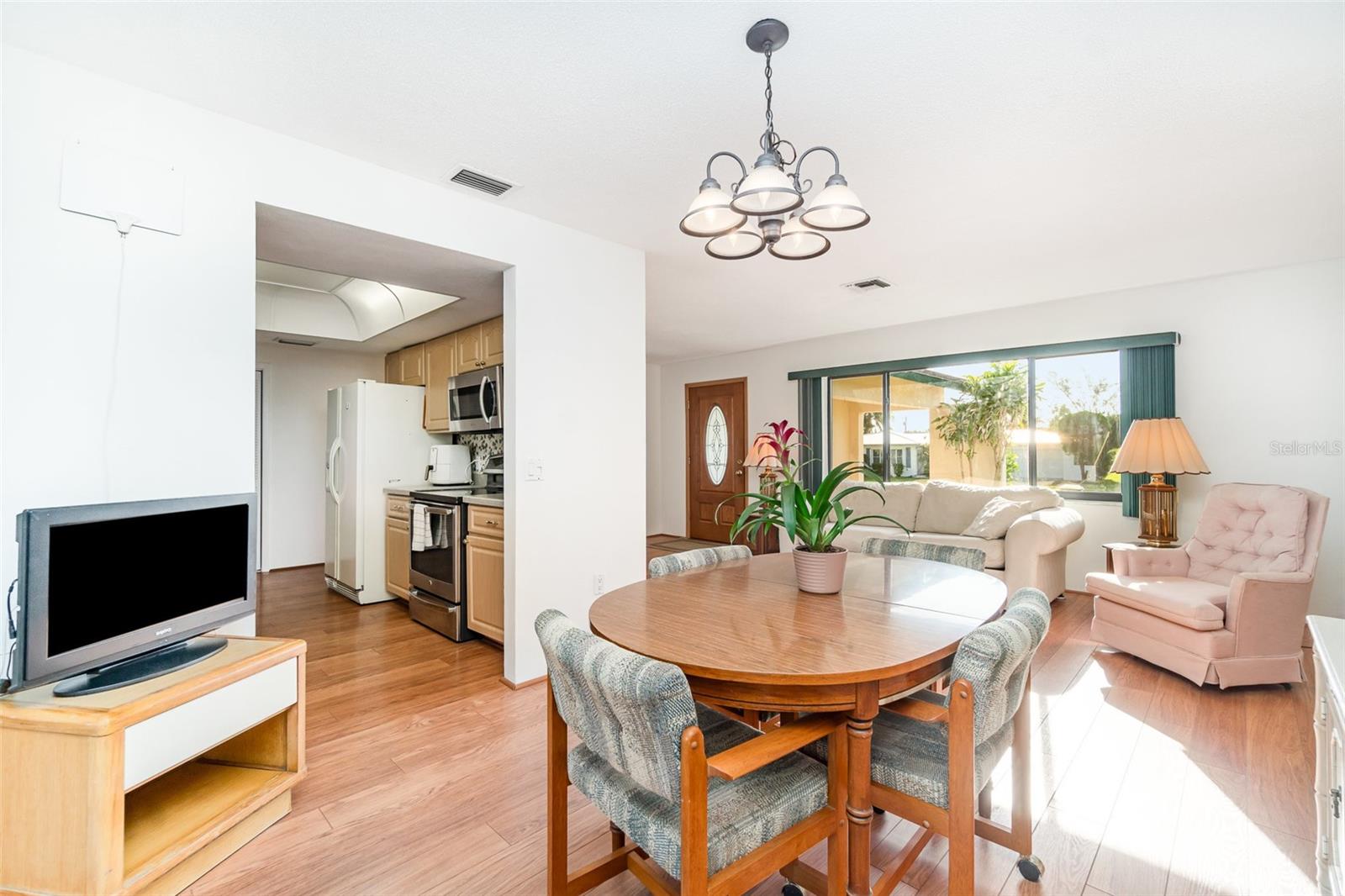 Image 7 of 37 For 3425 Magnolia Way