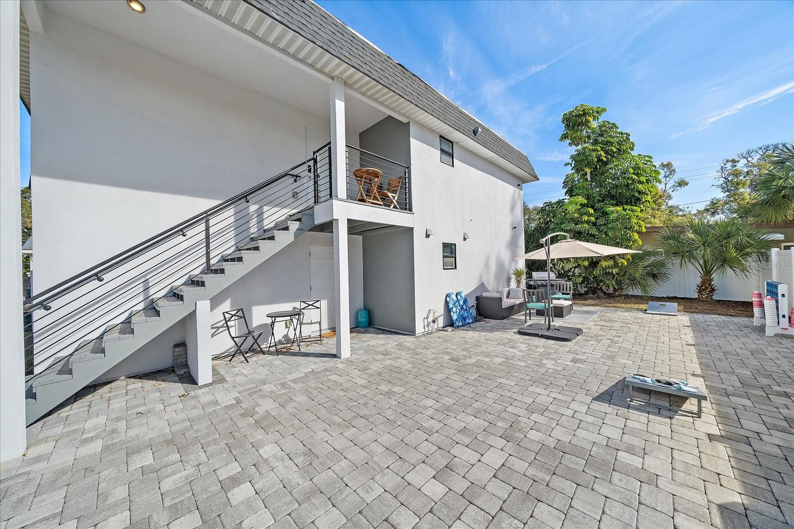 Image 19 of 43 For 3710 Iroquois Avenue