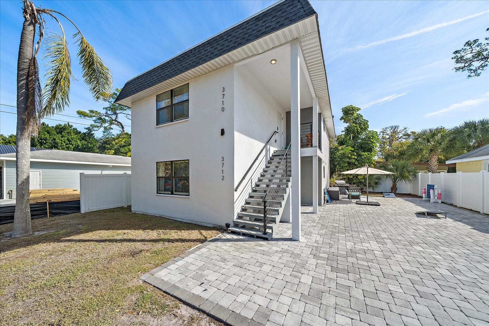 Image 41 of 43 For 3710 Iroquois Avenue