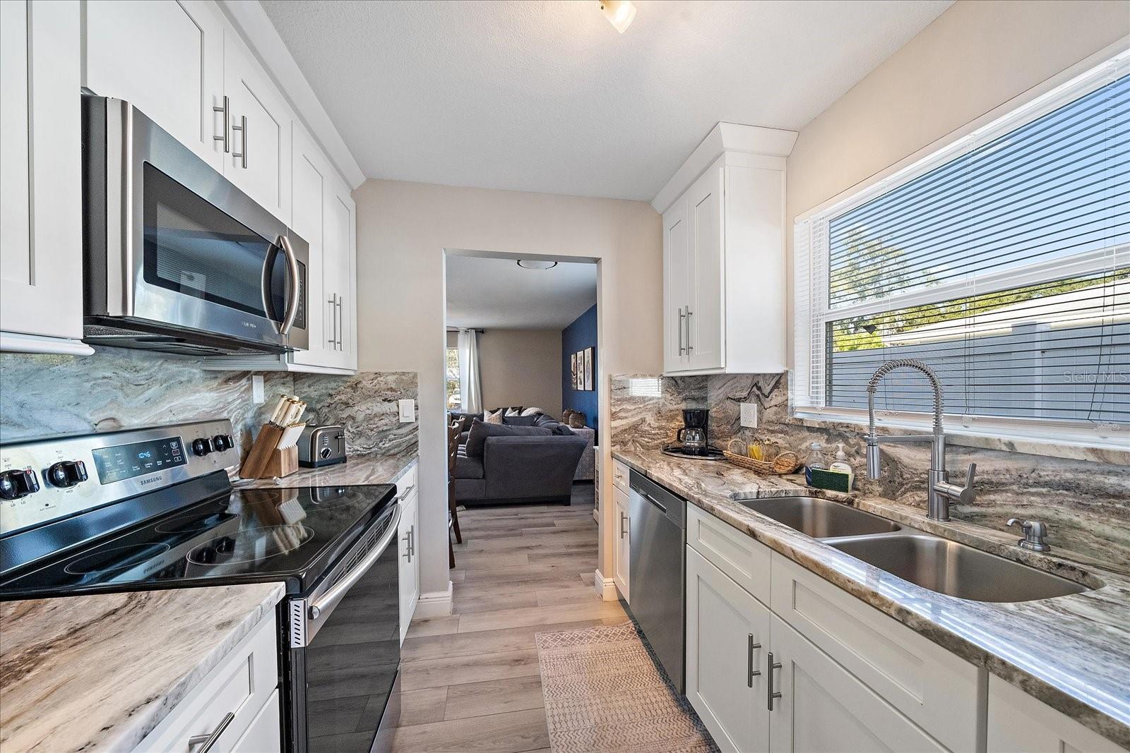 Image 7 of 43 For 3710 Iroquois Avenue