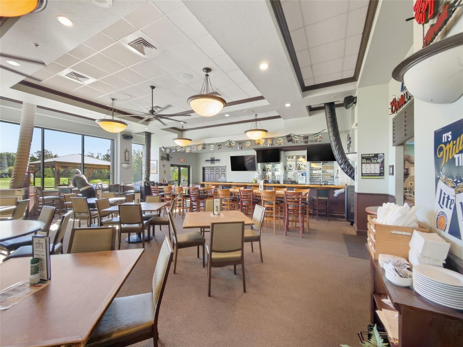 Image 28 of 37 For 803 Fairwaycove Lane 205