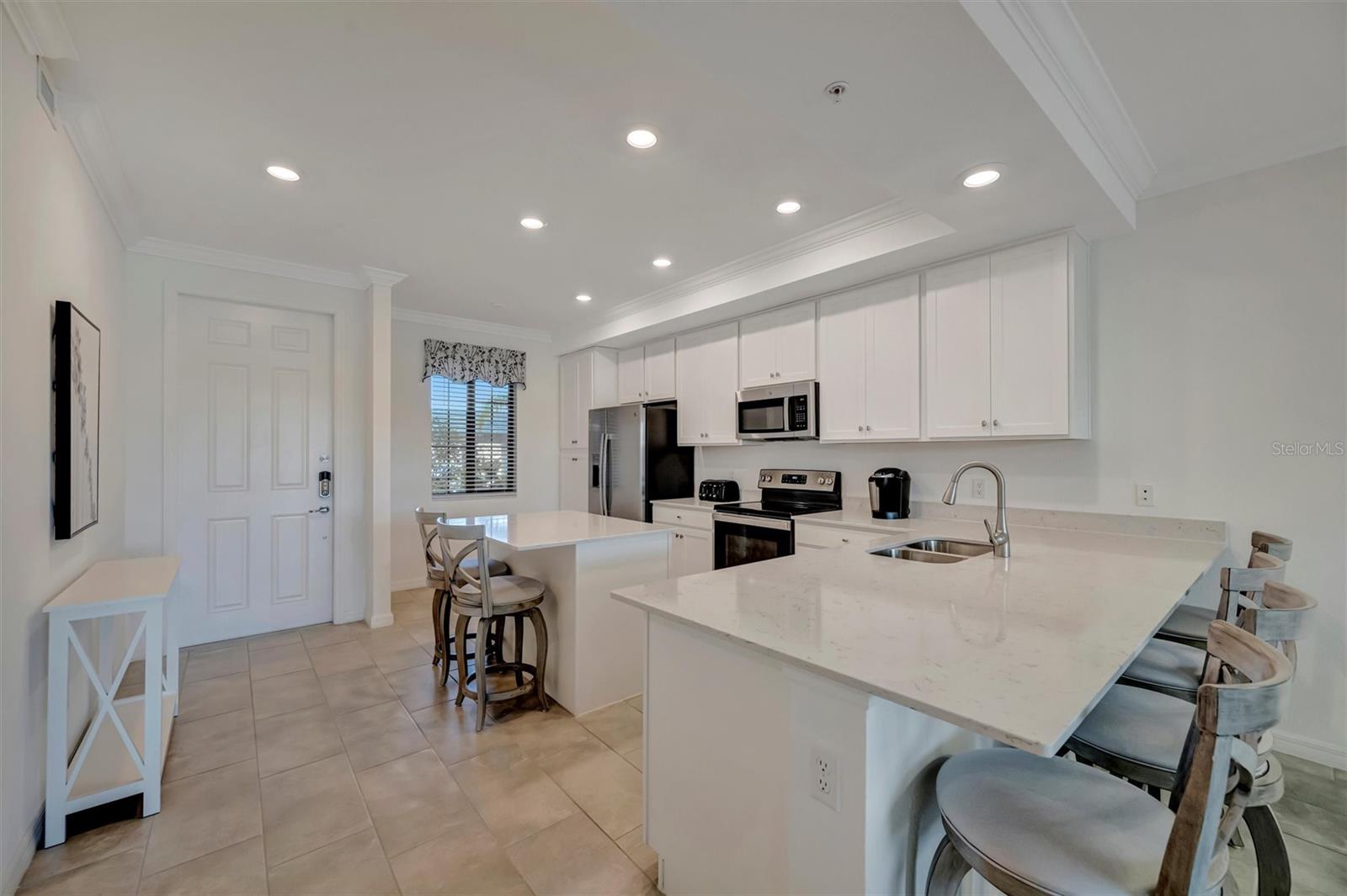 Image 12 of 54 For 17902 Gawthrop Drive 104