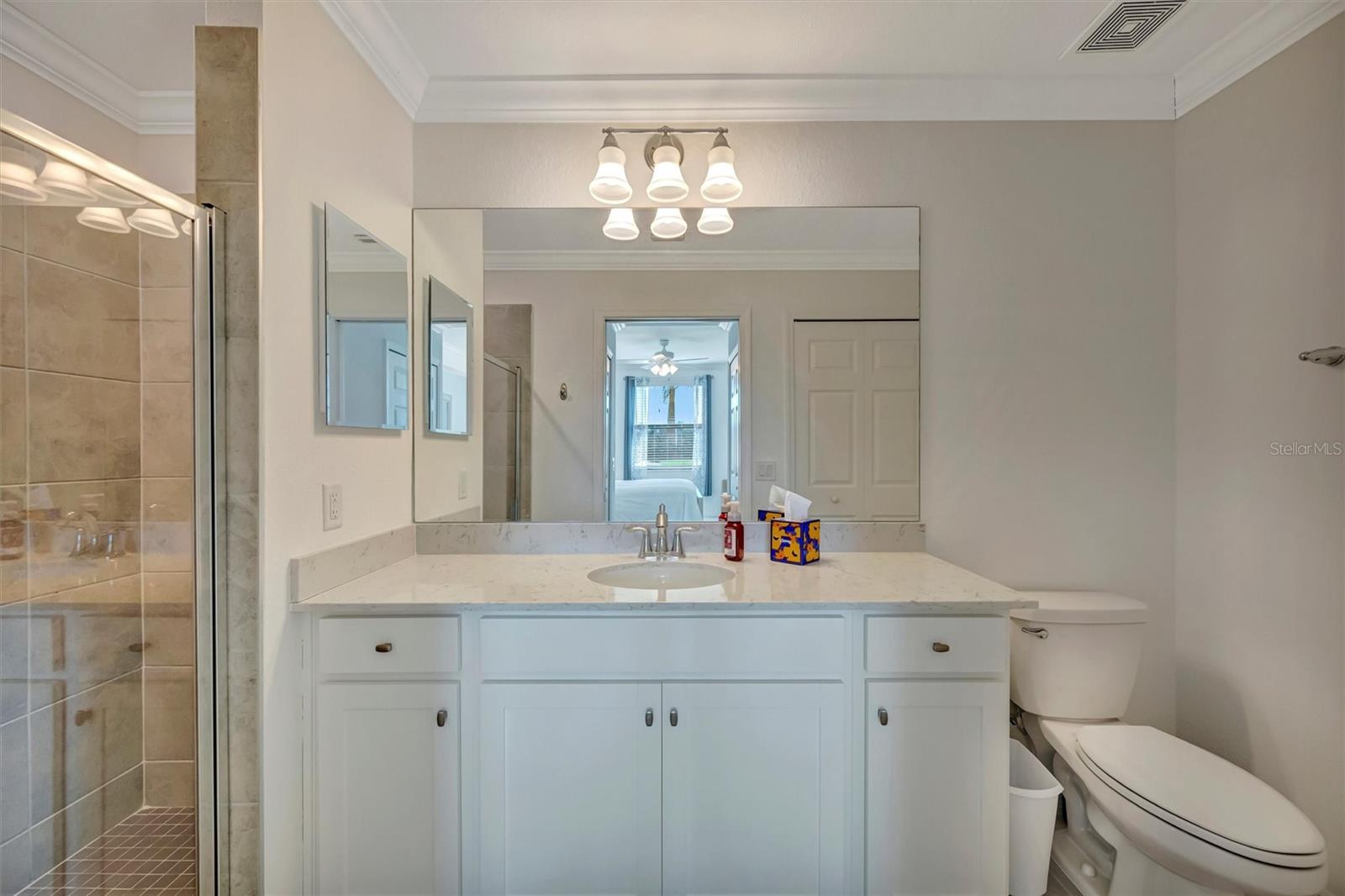 Image 25 of 54 For 17902 Gawthrop Drive 104