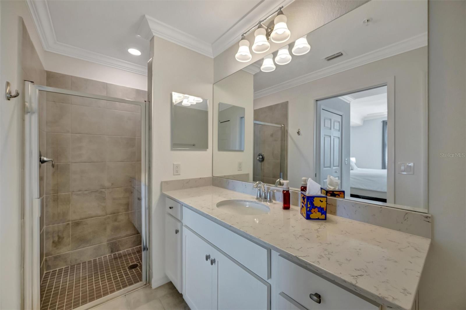 Image 26 of 54 For 17902 Gawthrop Drive 104