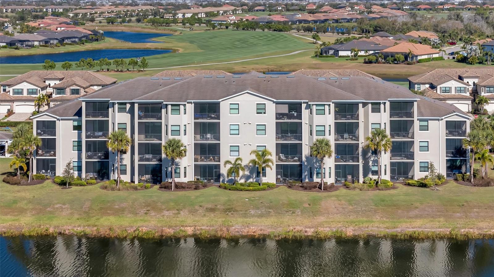 Image 3 of 54 For 17902 Gawthrop Drive 104