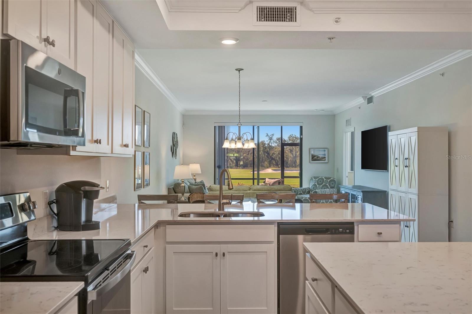 Image 9 of 54 For 17902 Gawthrop Drive 104