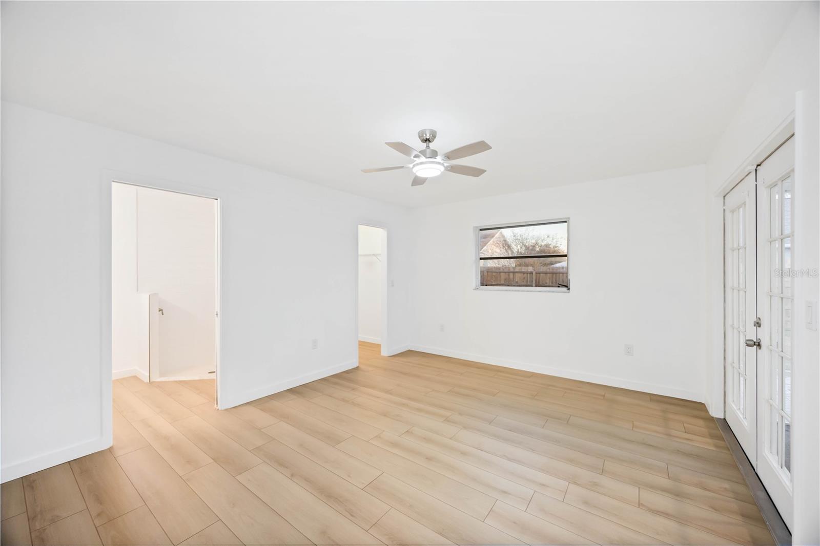 Image 13 of 29 For 4355 Berkshire Drive