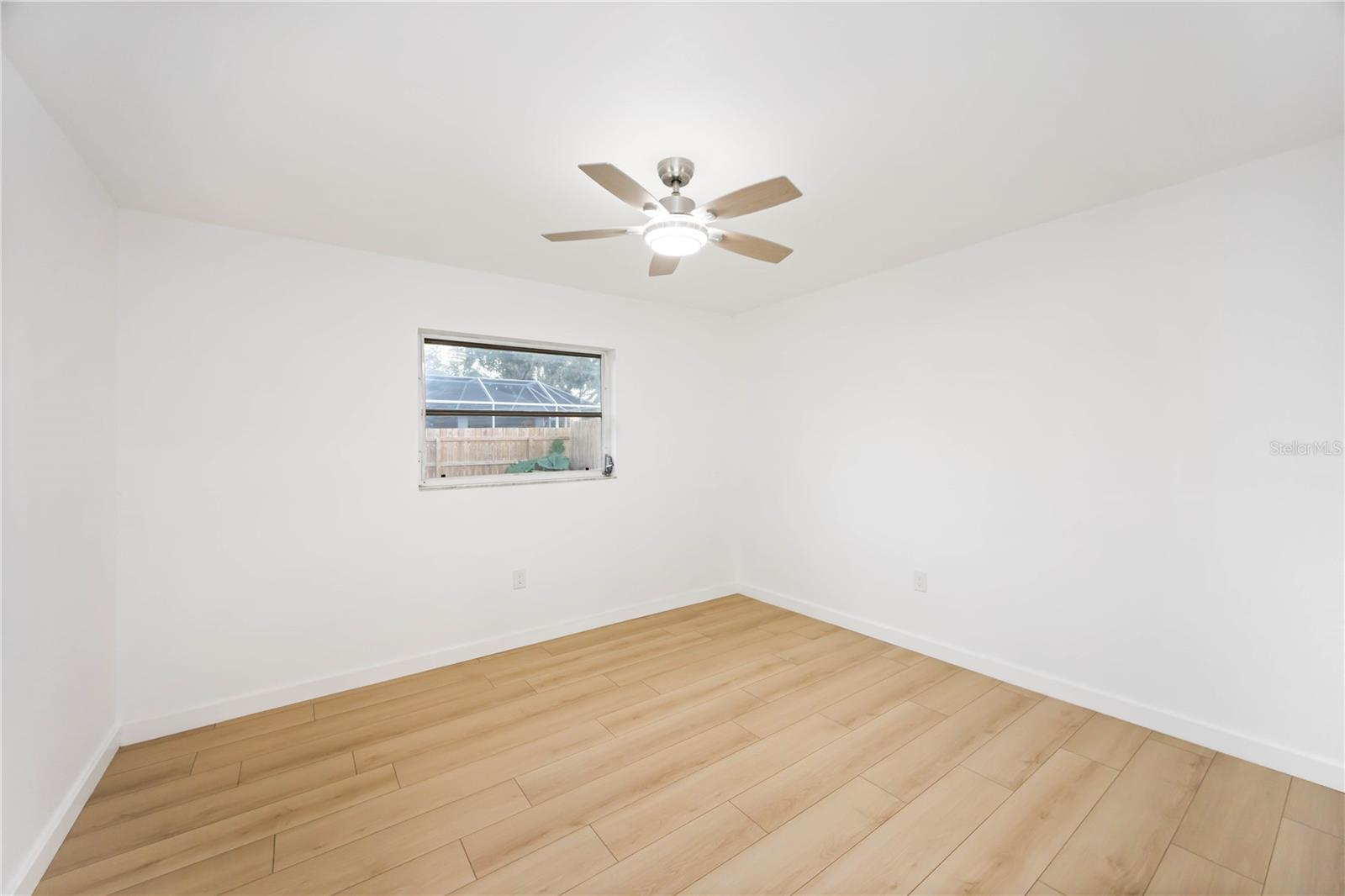 Image 18 of 29 For 4355 Berkshire Drive