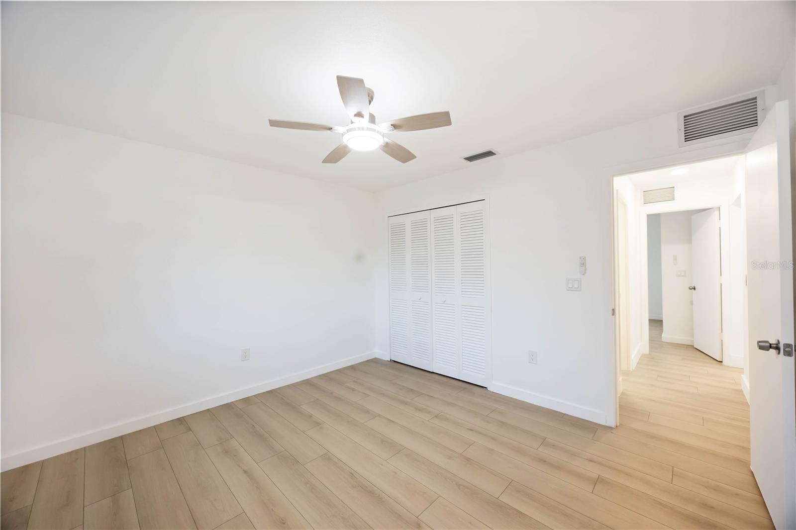 Image 19 of 29 For 4355 Berkshire Drive