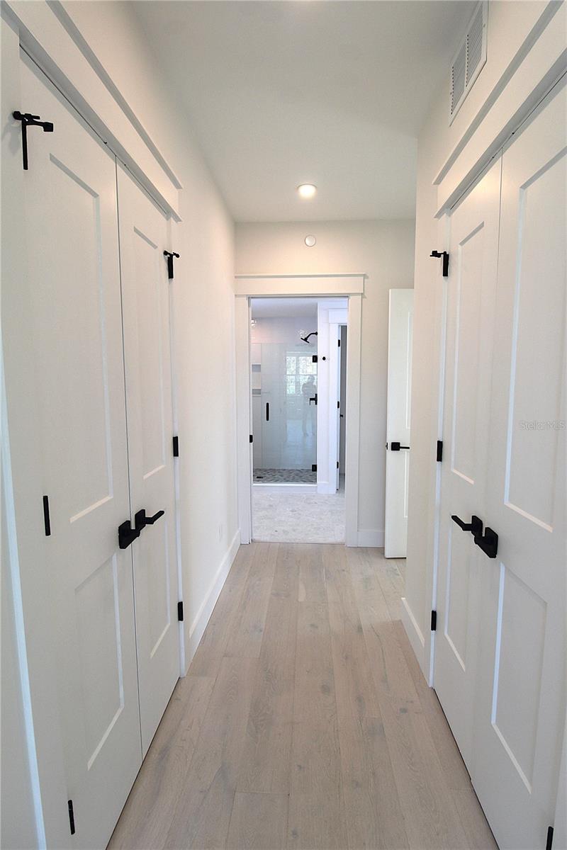 Image 10 of 36 For 280 Hidden Bay Drive 201