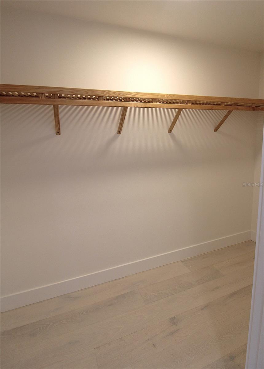 Image 13 of 36 For 280 Hidden Bay Drive 201