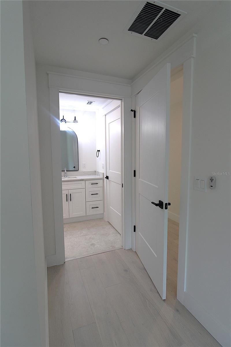 Image 15 of 36 For 280 Hidden Bay Drive 201