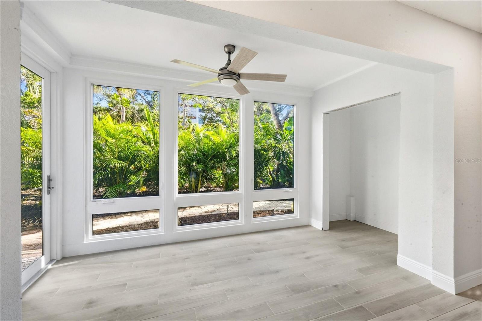 Image 14 of 46 For 1201 Peppertree Drive 234