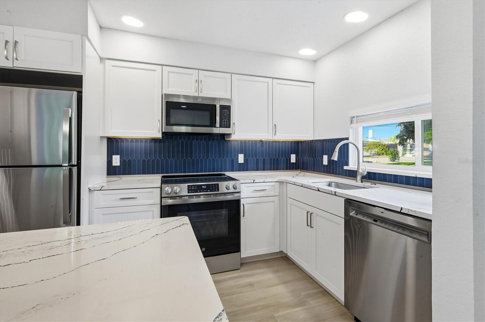 Image 17 of 46 For 1201 Peppertree Drive 234