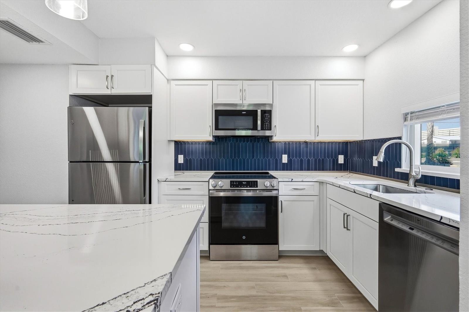 Image 18 of 46 For 1201 Peppertree Drive 234