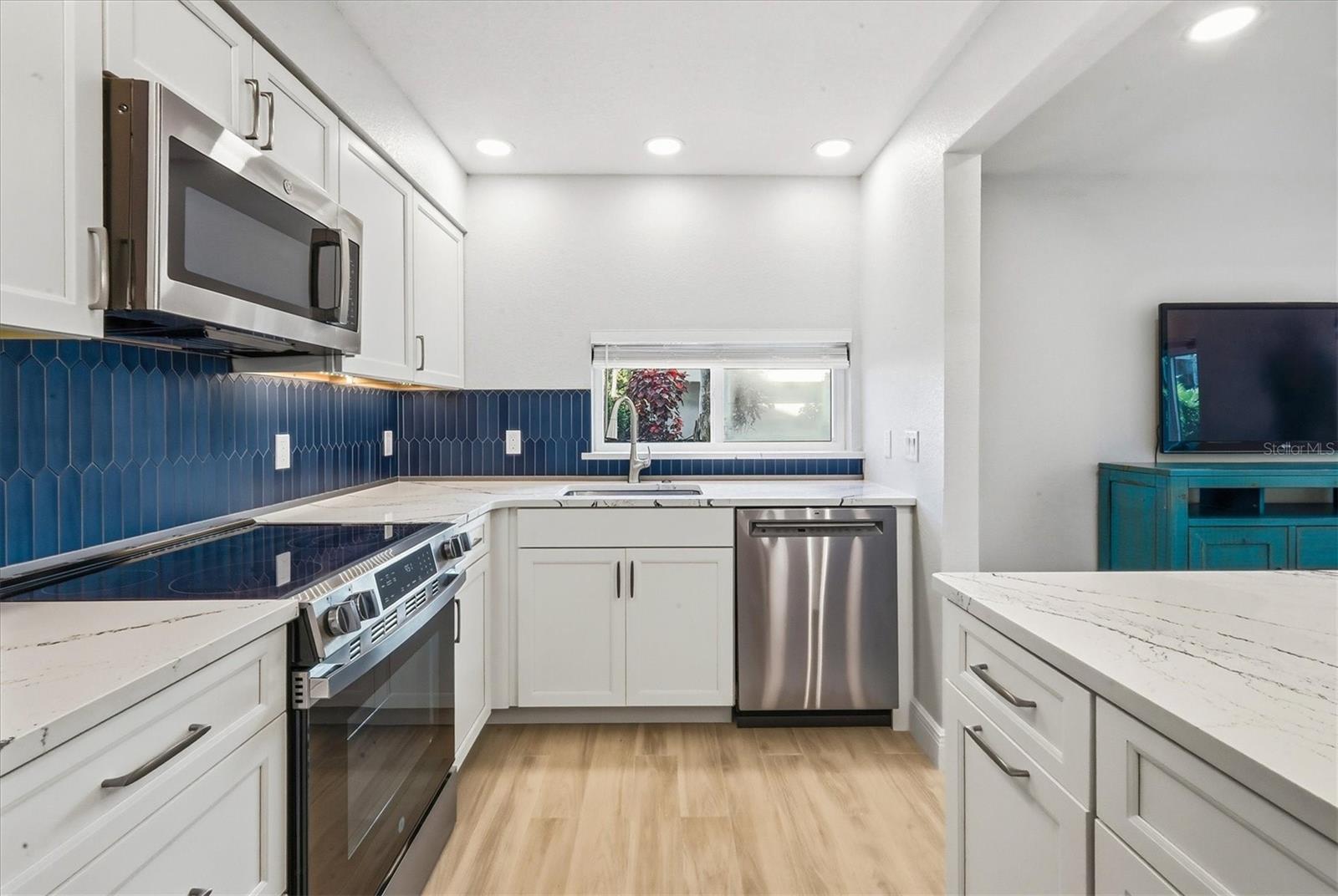 Image 19 of 46 For 1201 Peppertree Drive 234