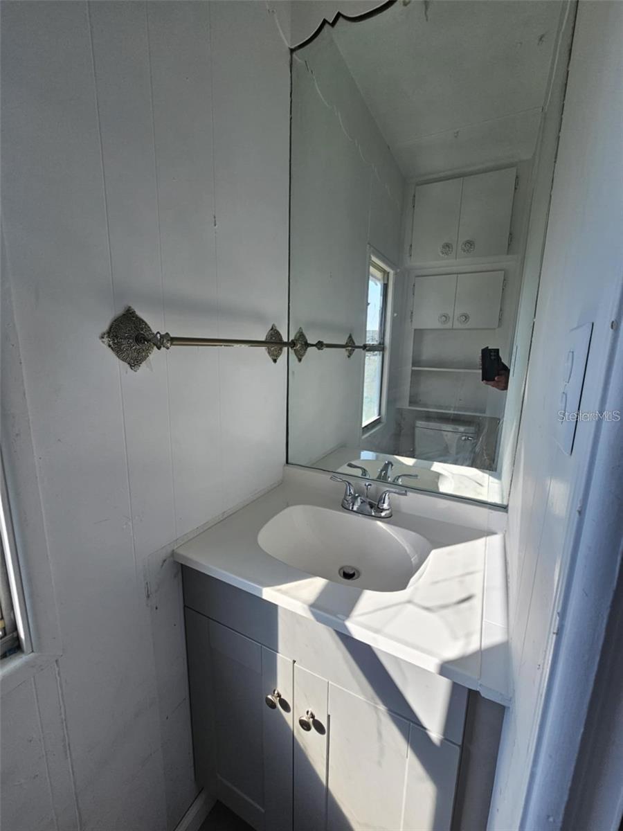 Image 15 of 17 For 321 3rd Street Drive W