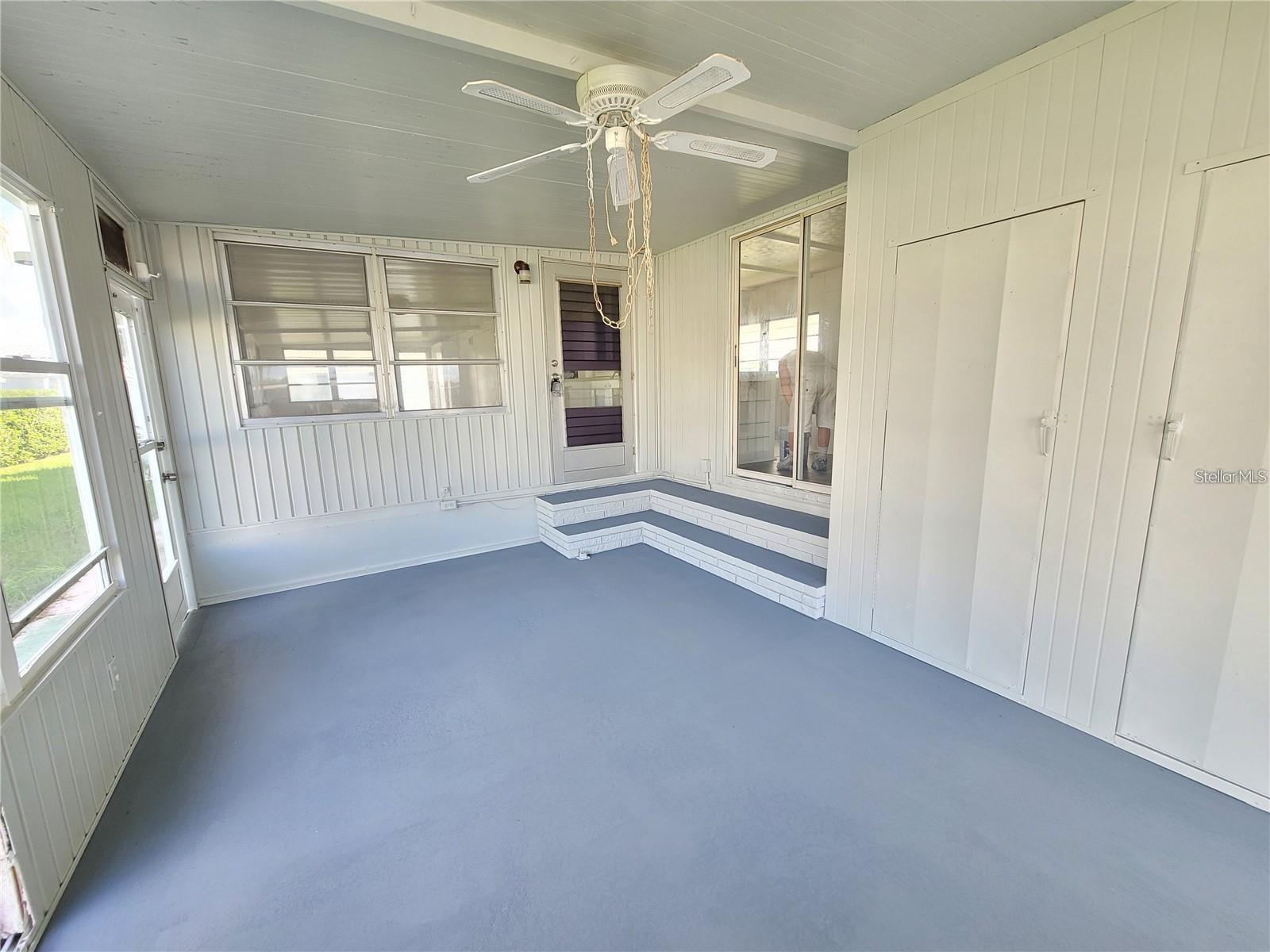 Image 4 of 17 For 321 3rd Street Drive W