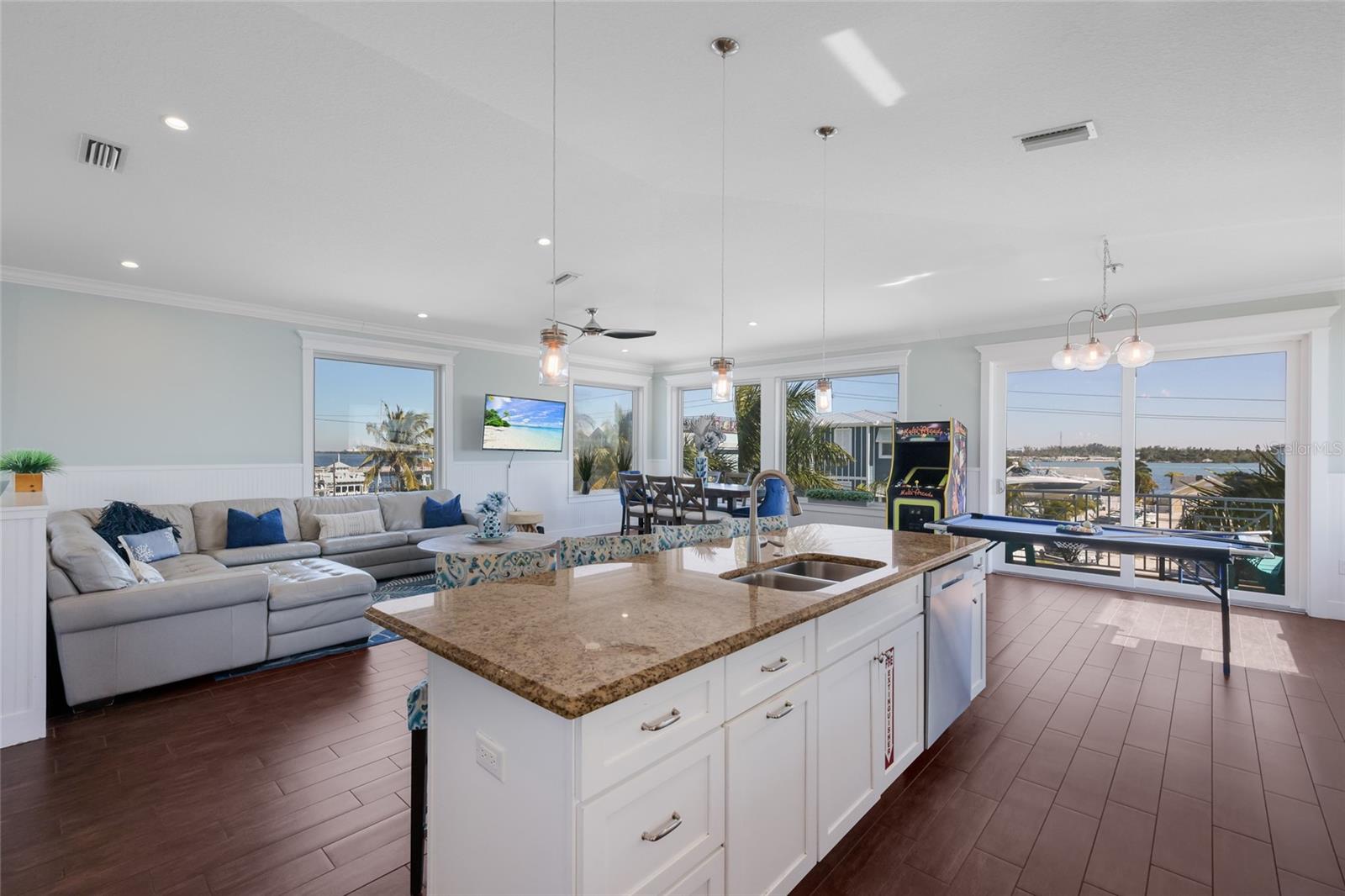 Image 82 of 100 For 206 Church Avenue