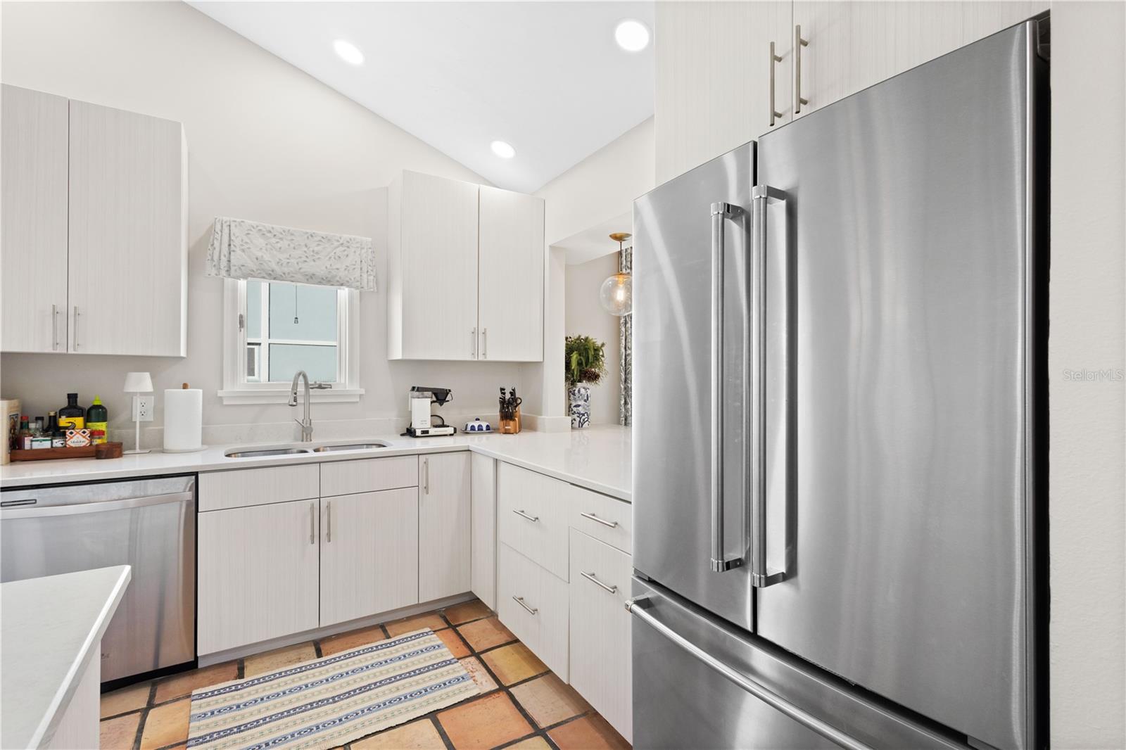 Image 12 of 45 For 121 Tidy Island Boulevard