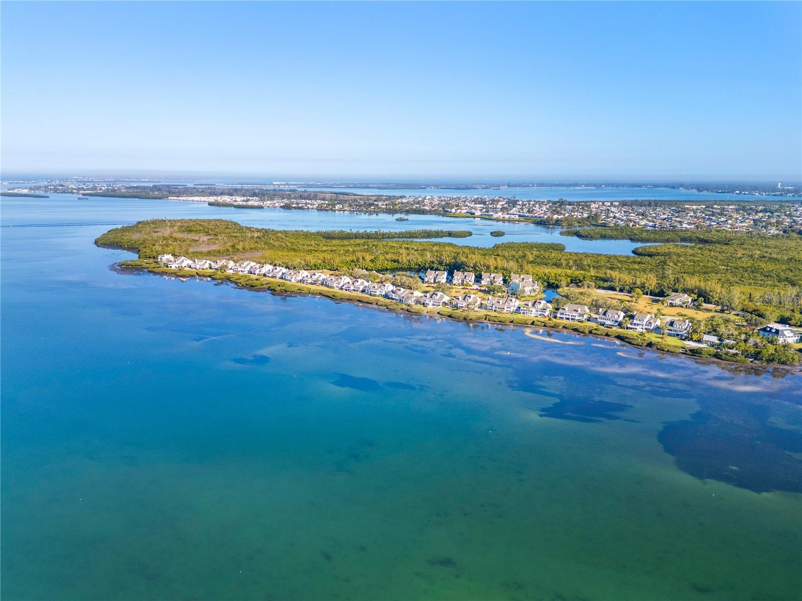 Image 24 of 45 For 121 Tidy Island Boulevard