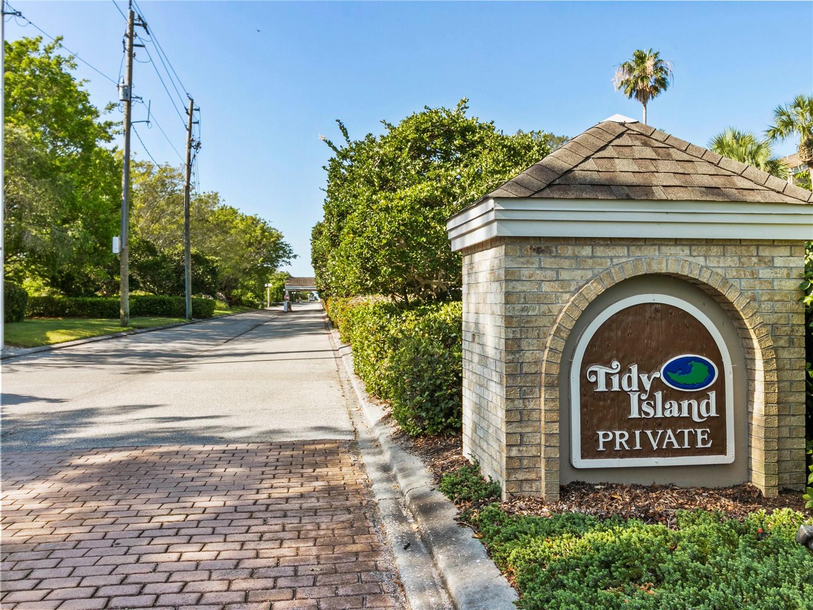 Image 28 of 45 For 121 Tidy Island Boulevard