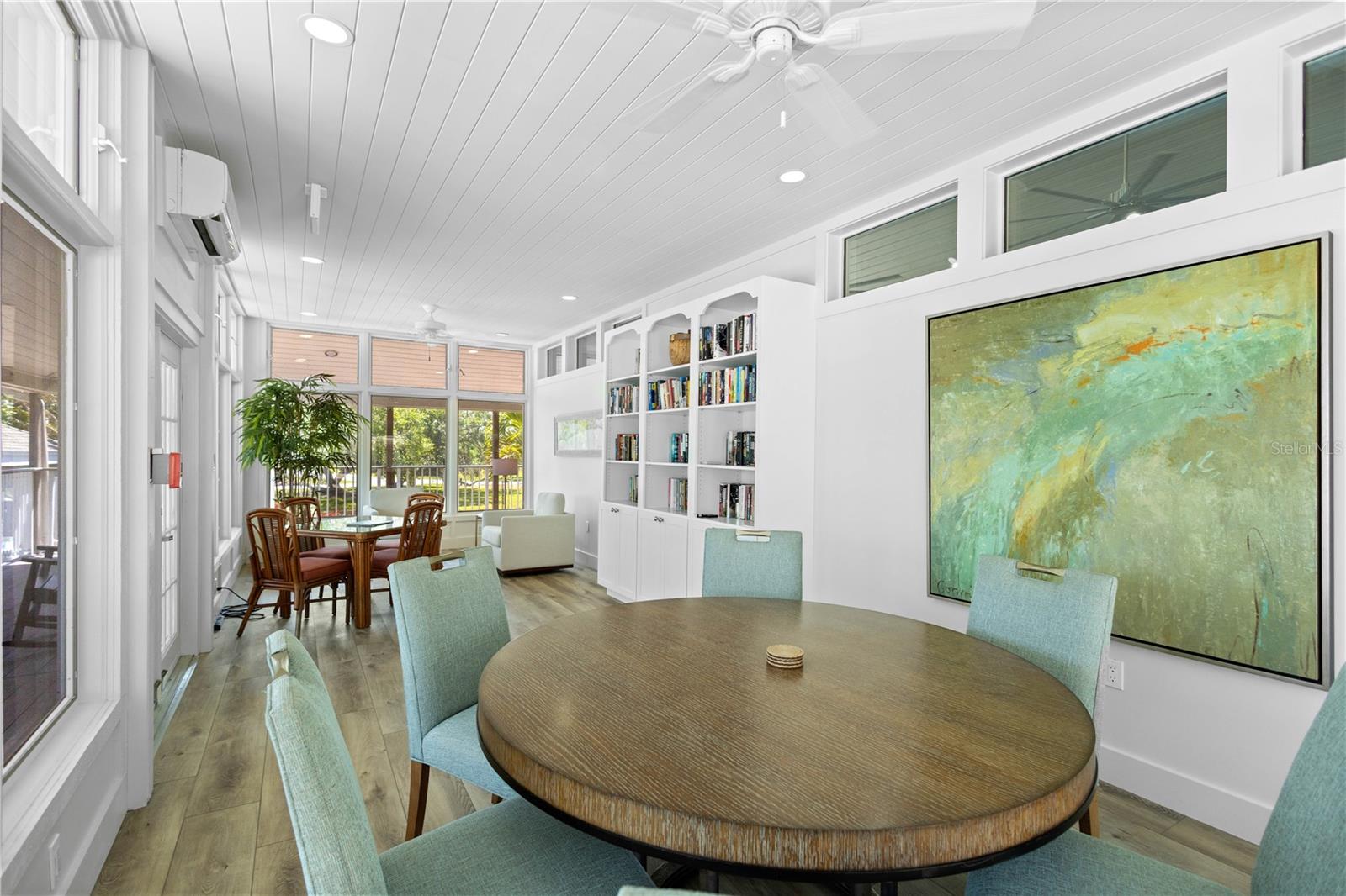 Image 30 of 45 For 121 Tidy Island Boulevard