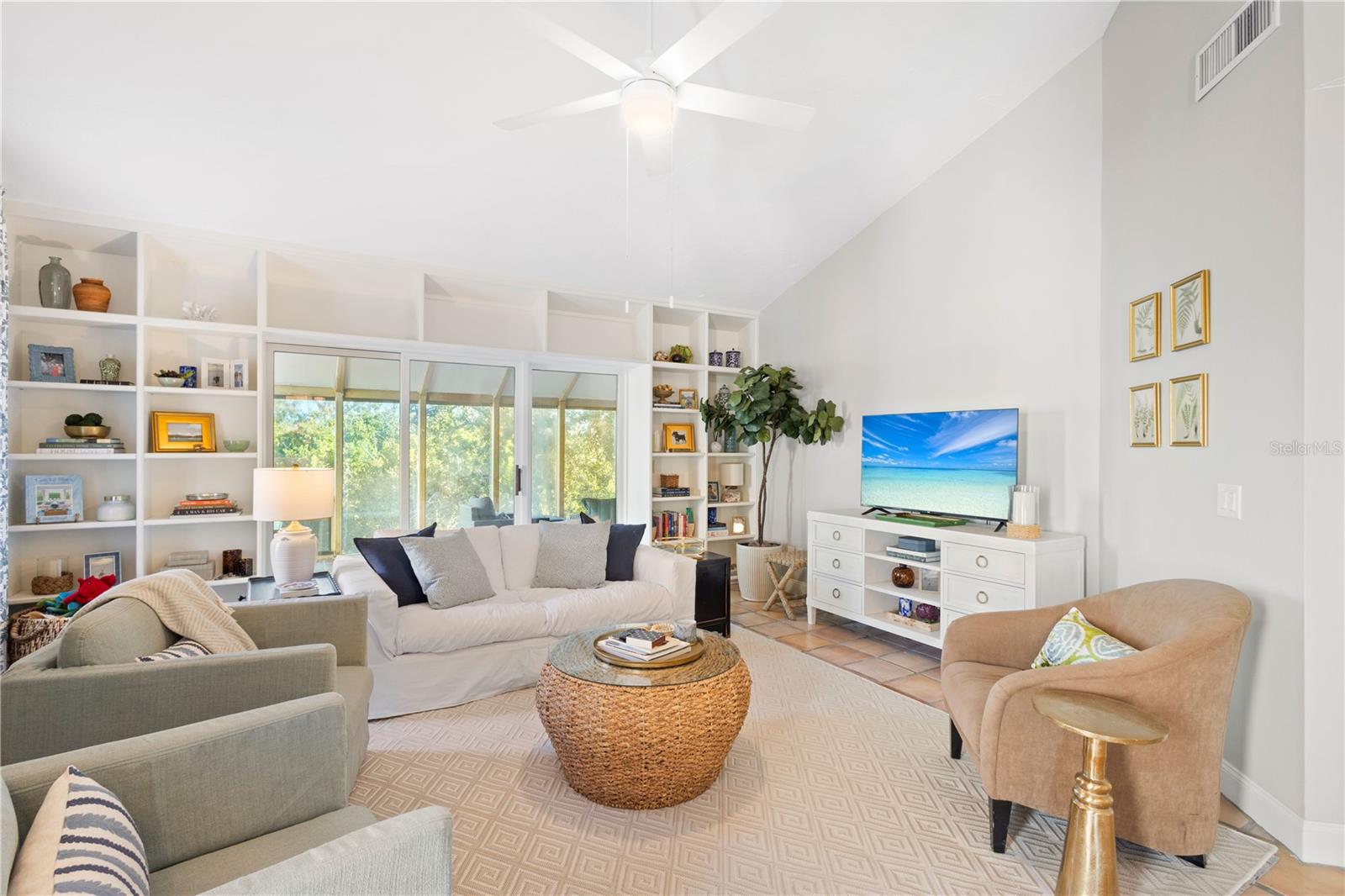 Image 5 of 45 For 121 Tidy Island Boulevard