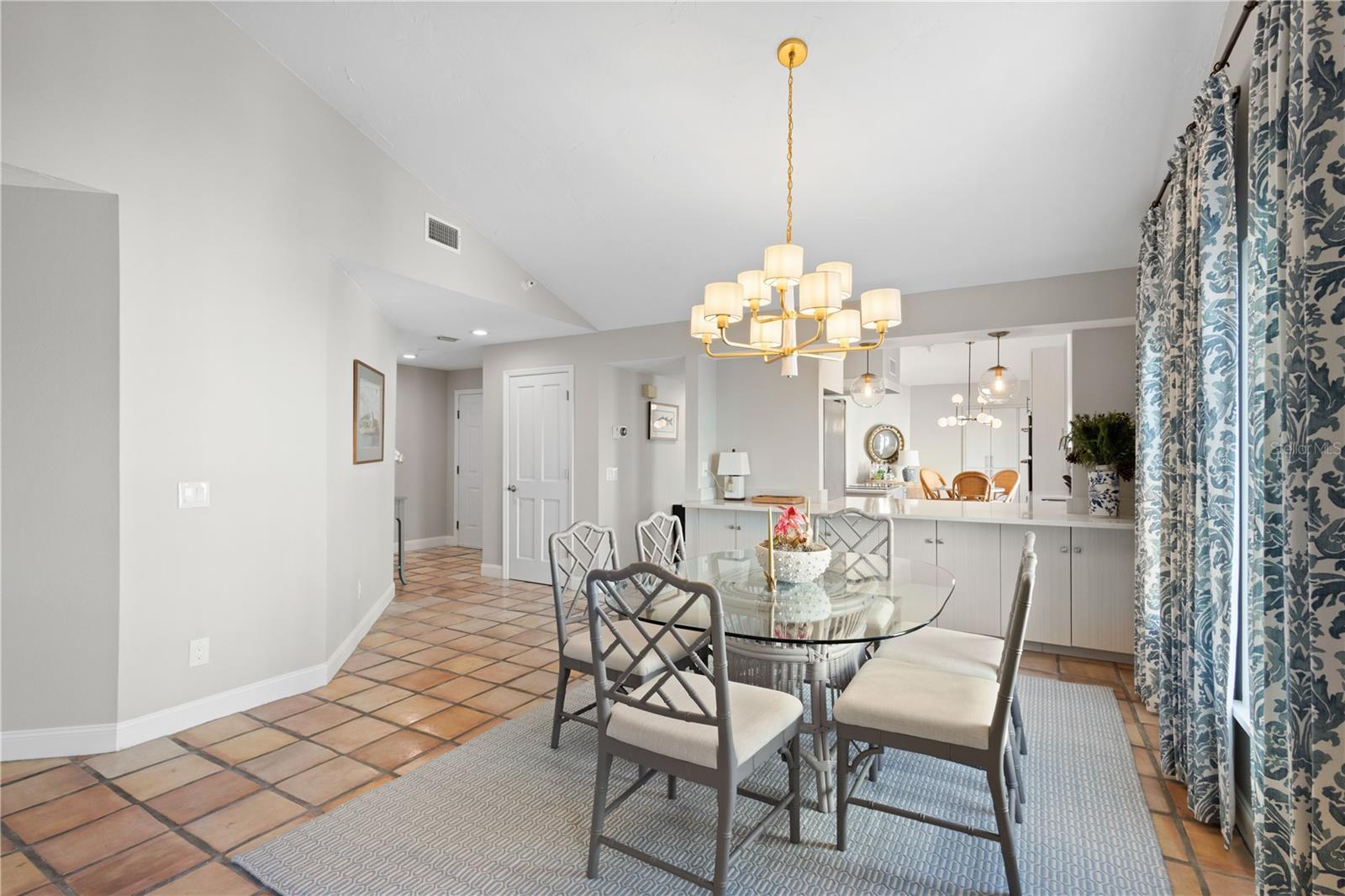 Image 8 of 45 For 121 Tidy Island Boulevard