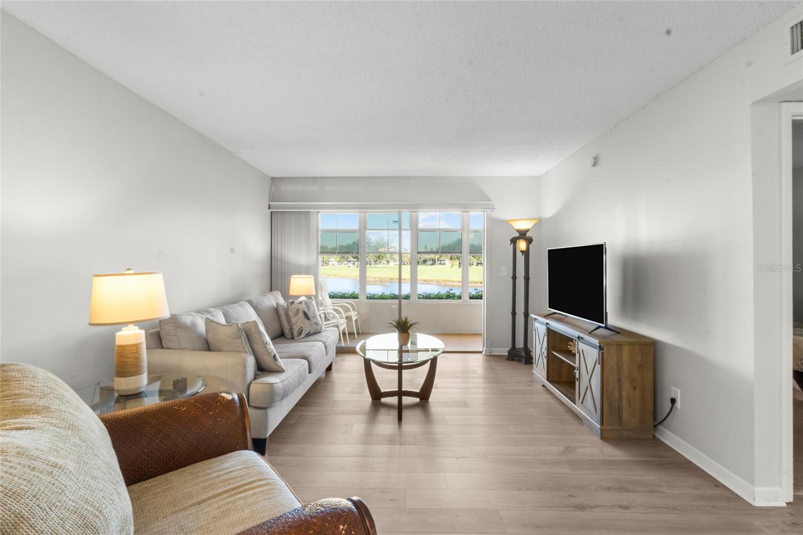 Image 4 of 43 For 7193 Country Club Drive N 140