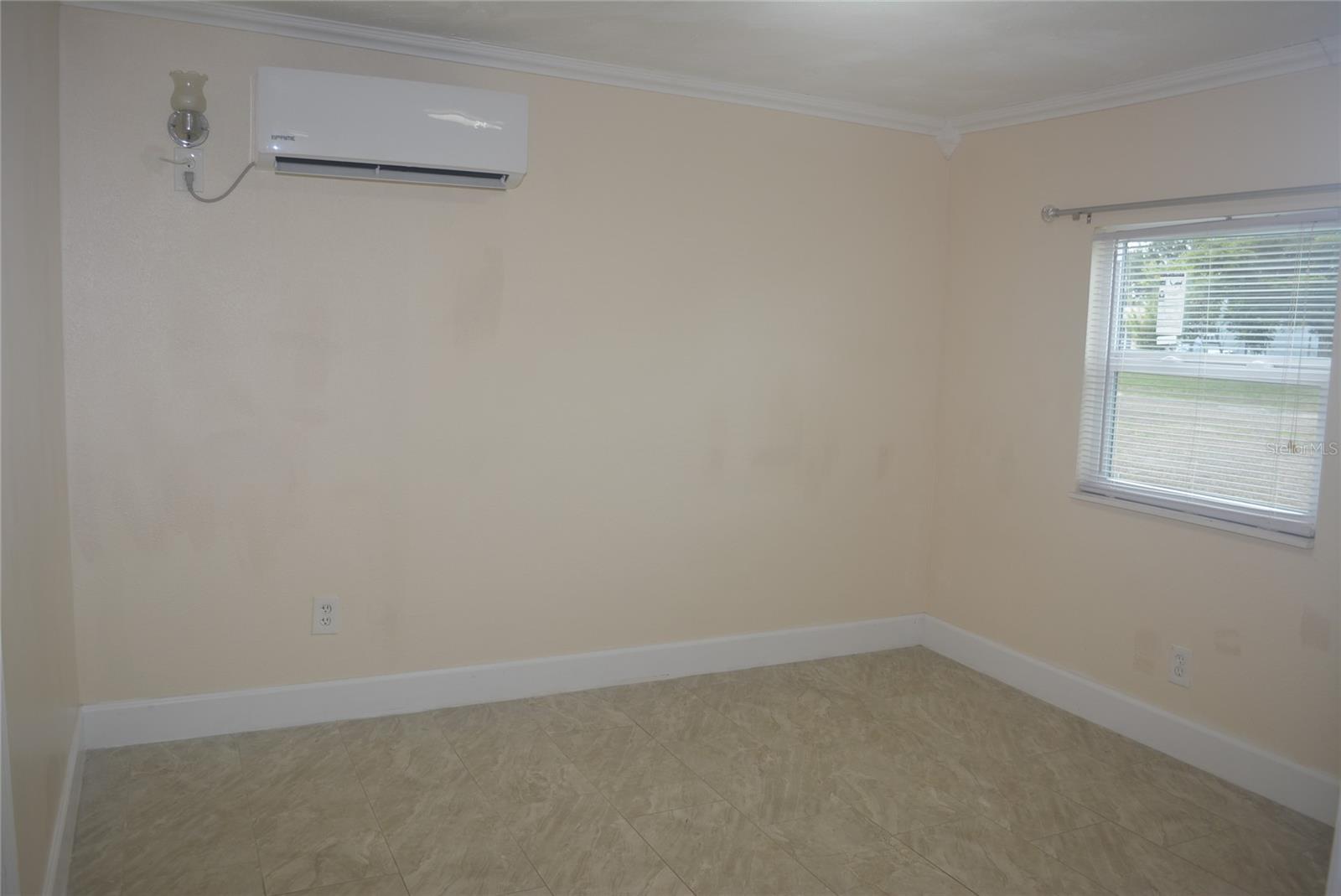 Image 25 of 50 For 1410 Alwynne Drive