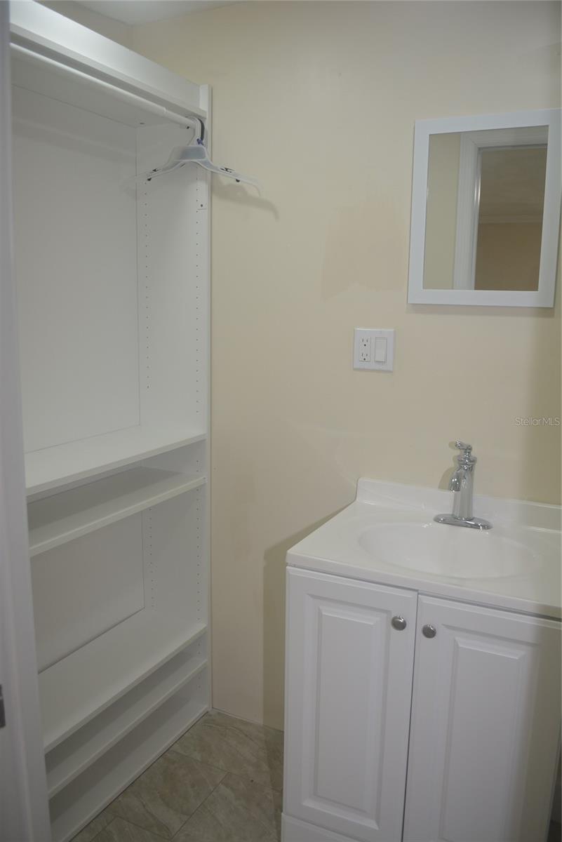 Image 27 of 50 For 1410 Alwynne Drive