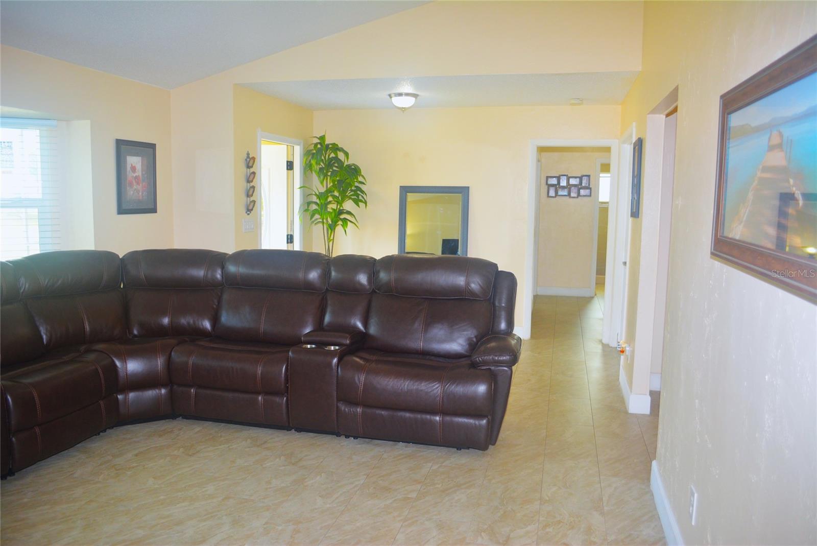 Image 30 of 50 For 1410 Alwynne Drive