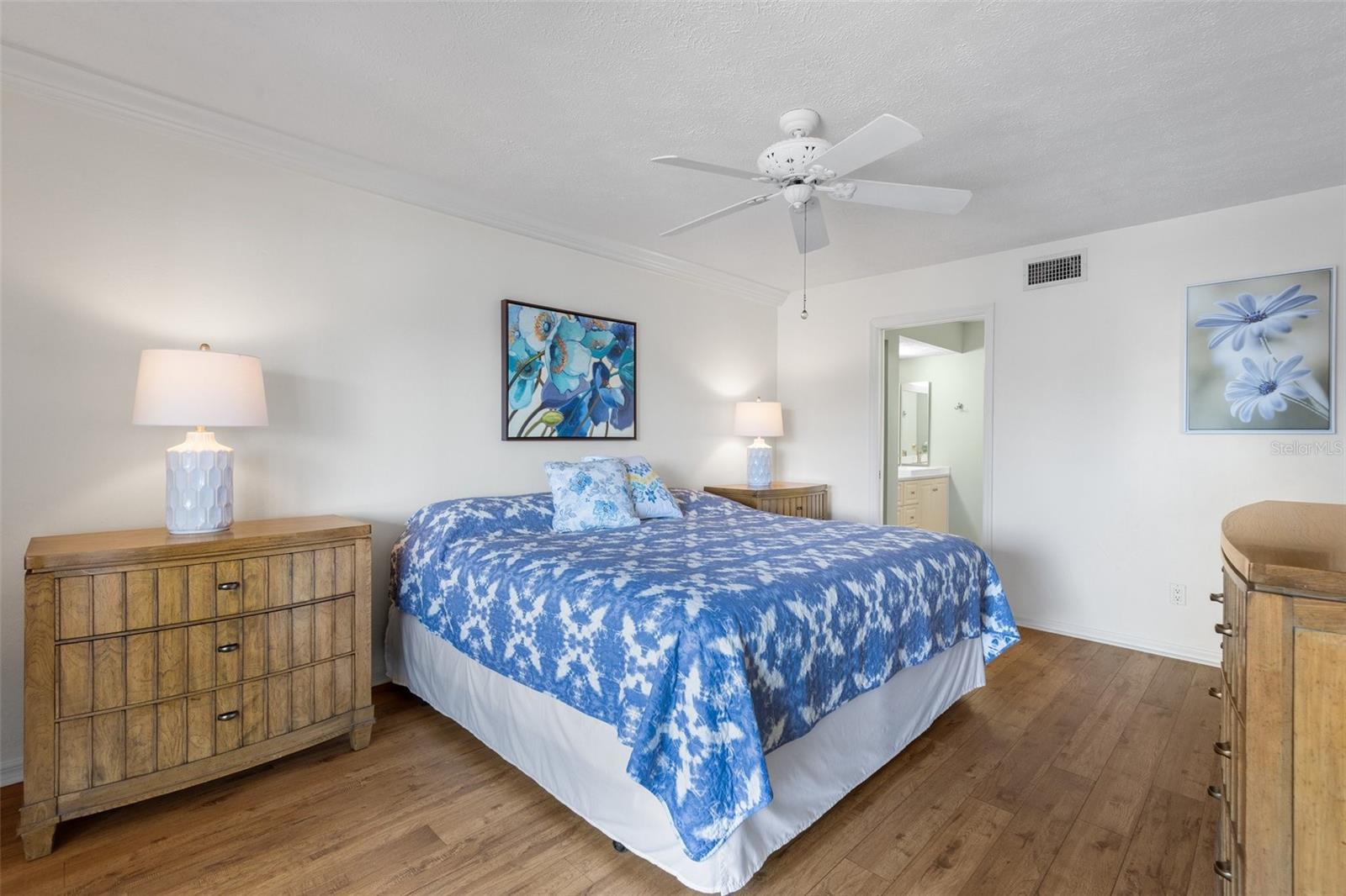 Image 15 of 39 For 3736 12th Avenue 101