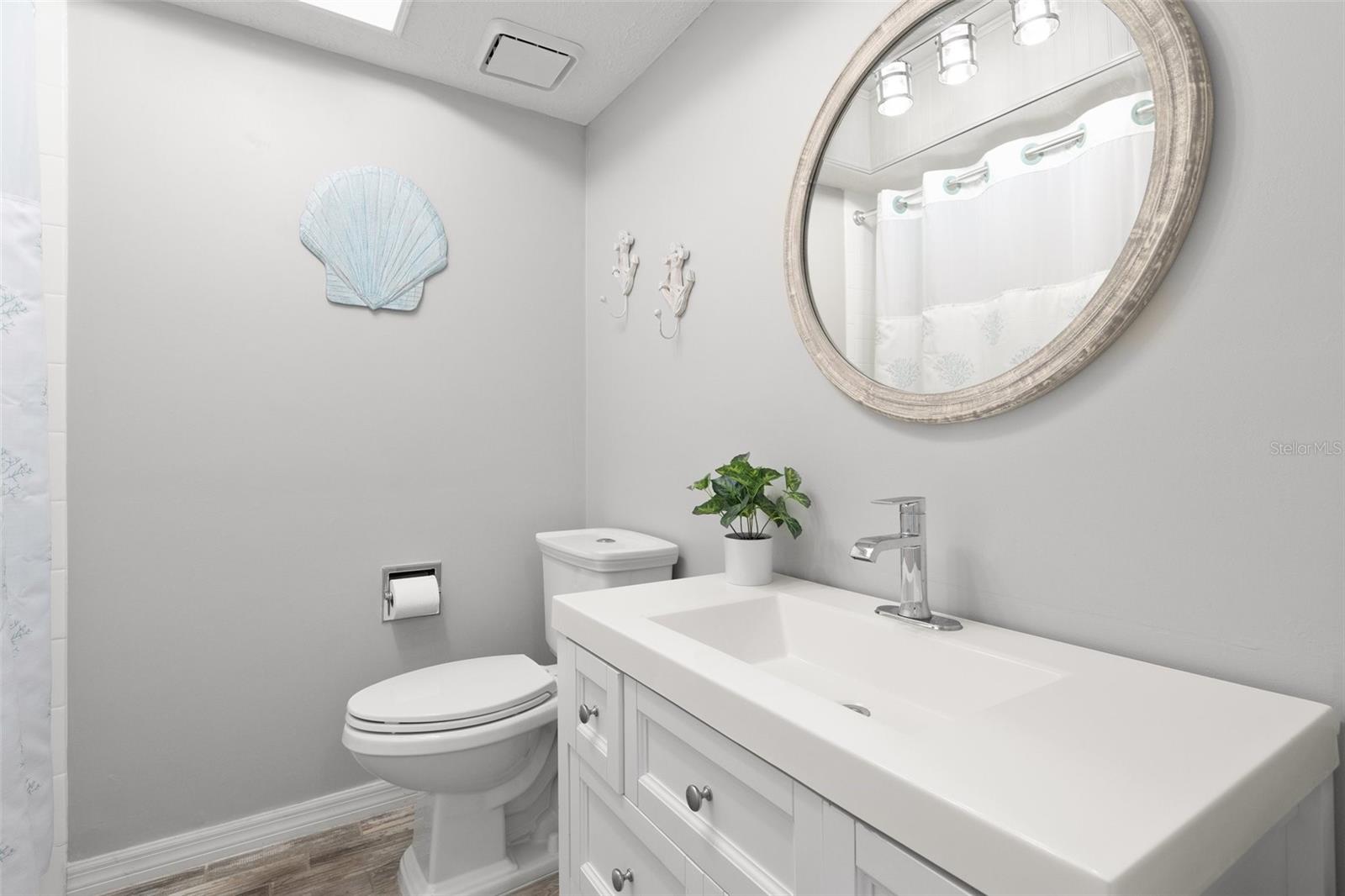 Image 21 of 39 For 3736 12th Avenue 101