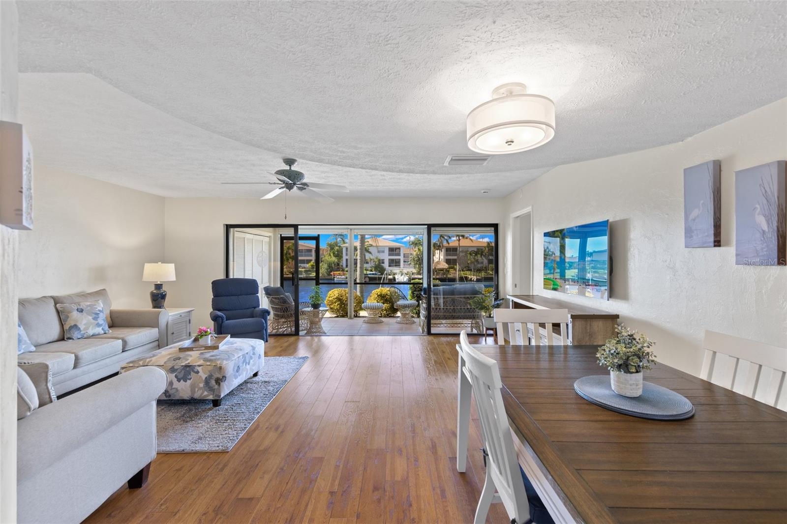 Image 4 of 39 For 3736 12th Avenue 101