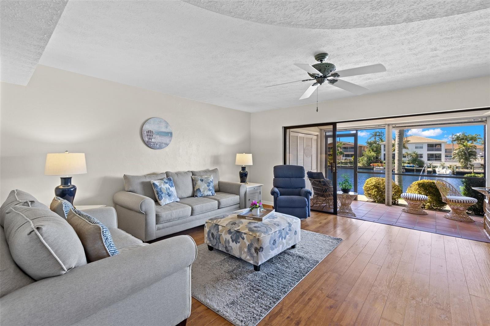 Image 7 of 39 For 3736 12th Avenue 101