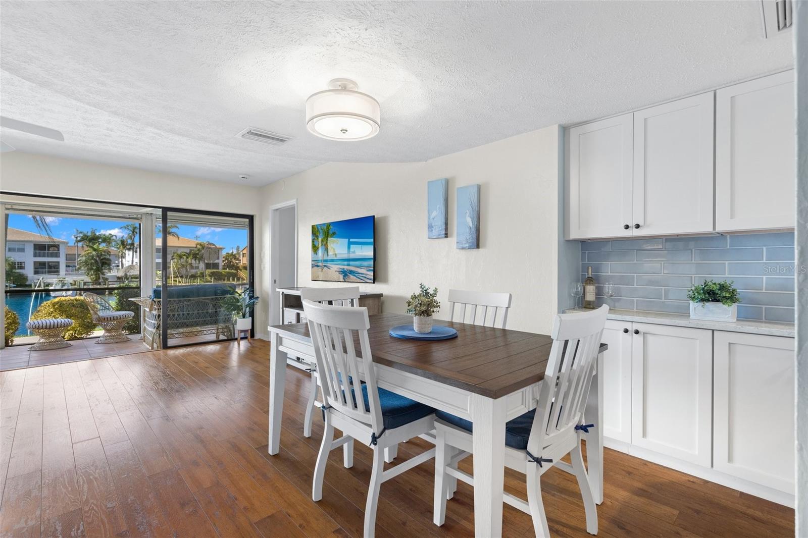 Image 9 of 39 For 3736 12th Avenue 101