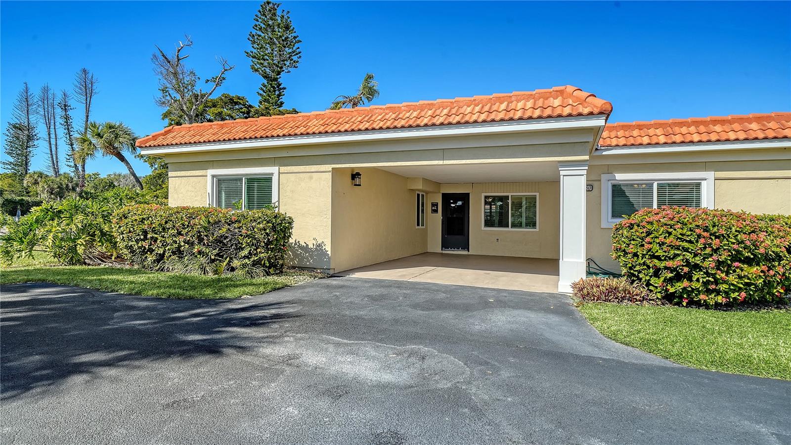 Image 3 of 76 For 4750 Gulf Of Mexico Drive Villa 8