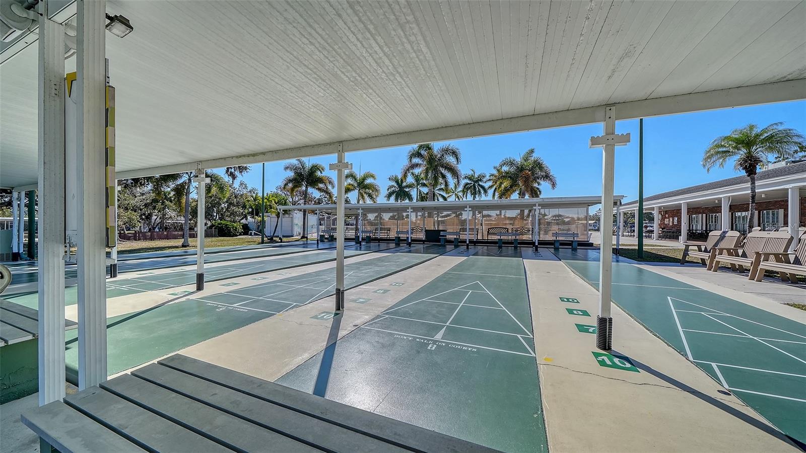 Image 30 of 42 For 112 Oakwood Boulevard