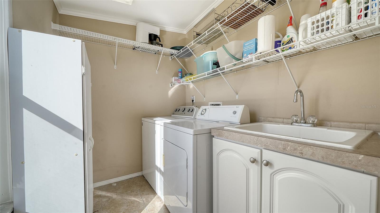 Image 9 of 42 For 112 Oakwood Boulevard