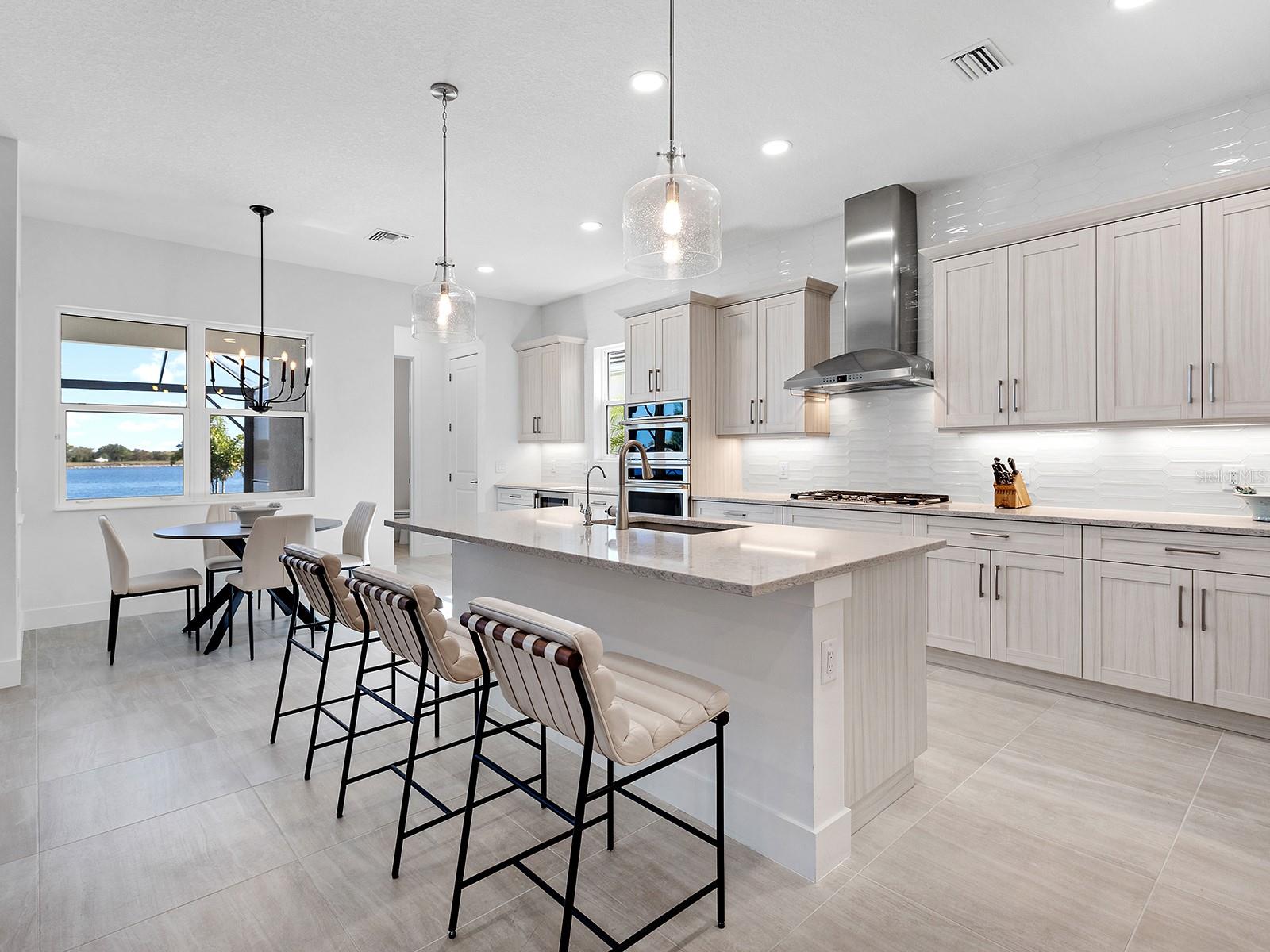 Image 18 of 83 For 8043 Waterbend Trail