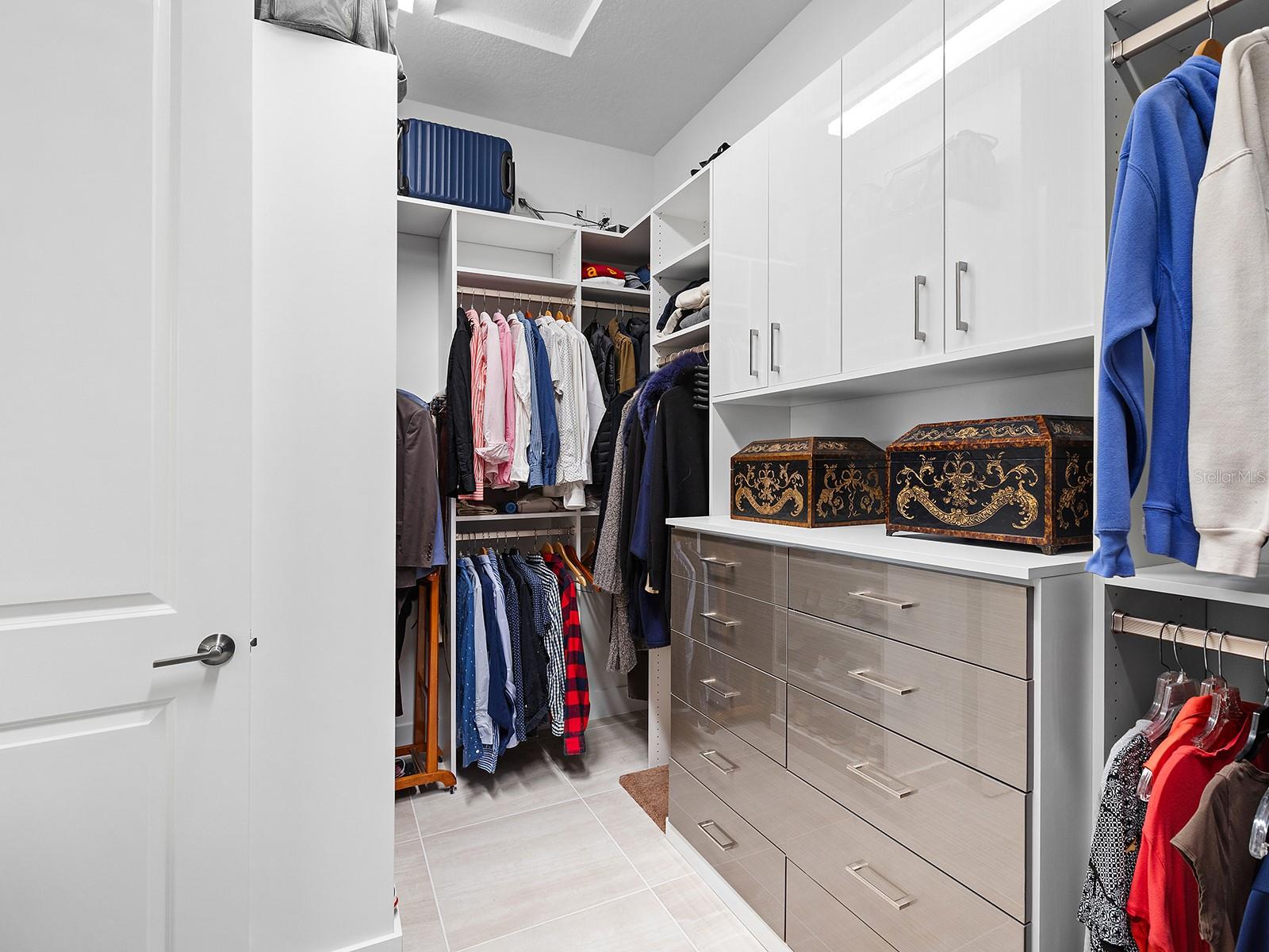 Image 34 of 83 For 8043 Waterbend Trail