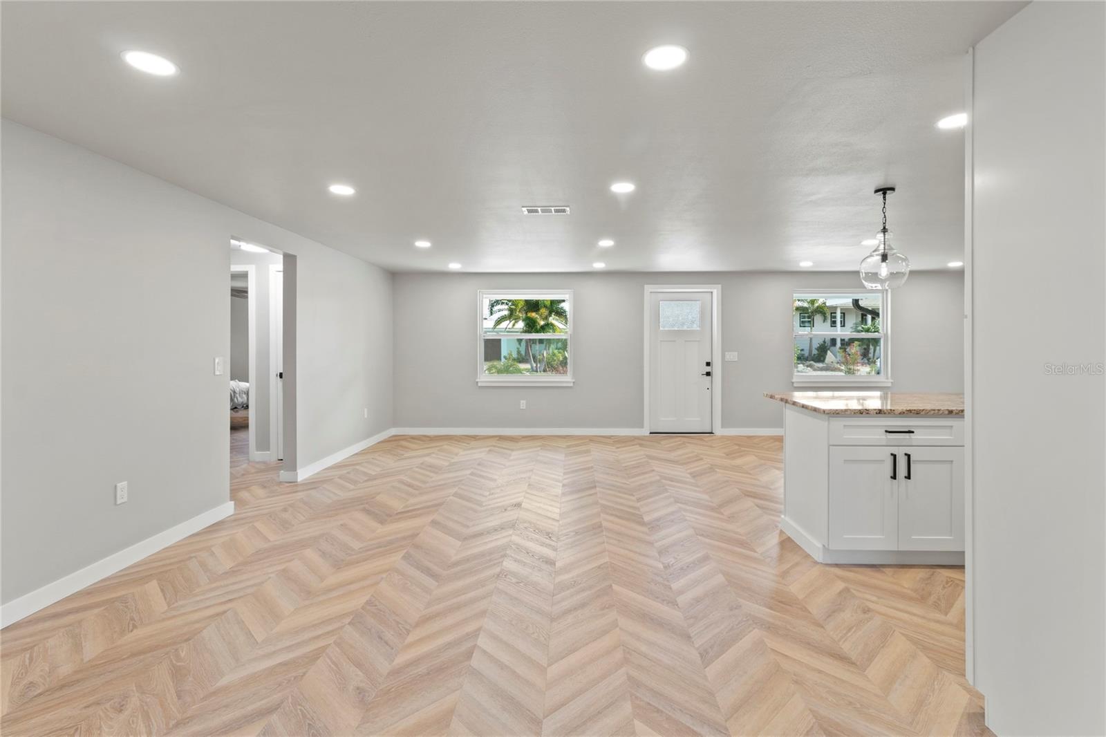 Image 13 of 33 For 510 69th Street