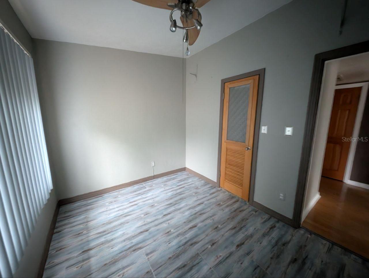 Image 11 of 25 For 2304 Vine Street