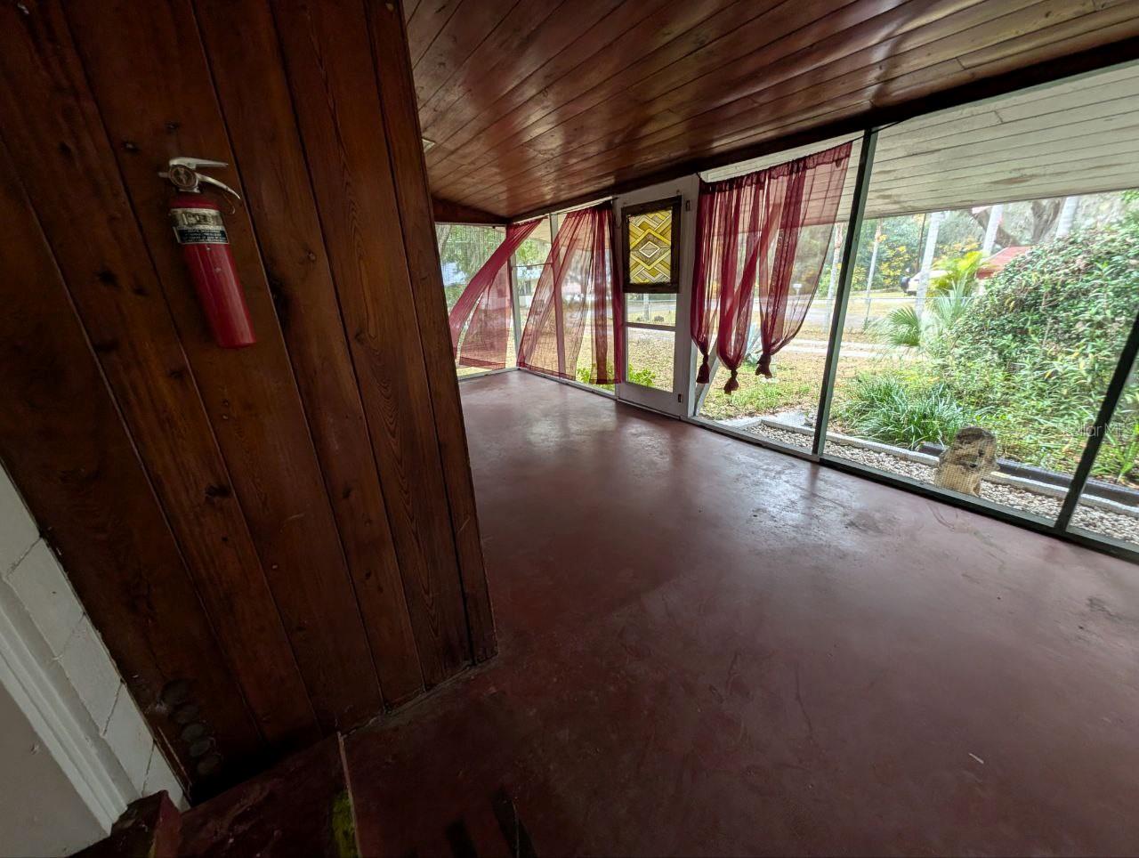 Image 15 of 25 For 2304 Vine Street