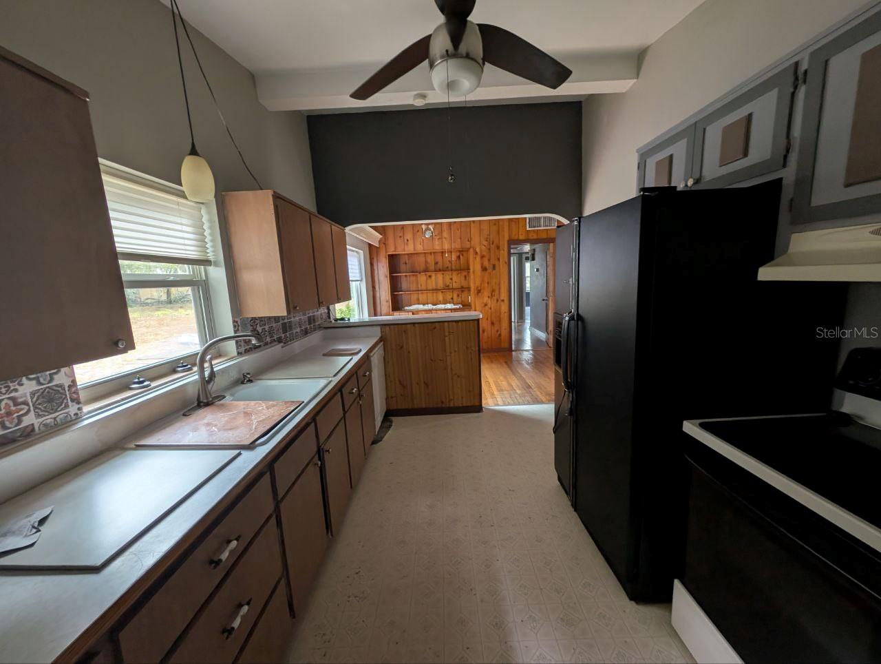 Image 7 of 25 For 2304 Vine Street