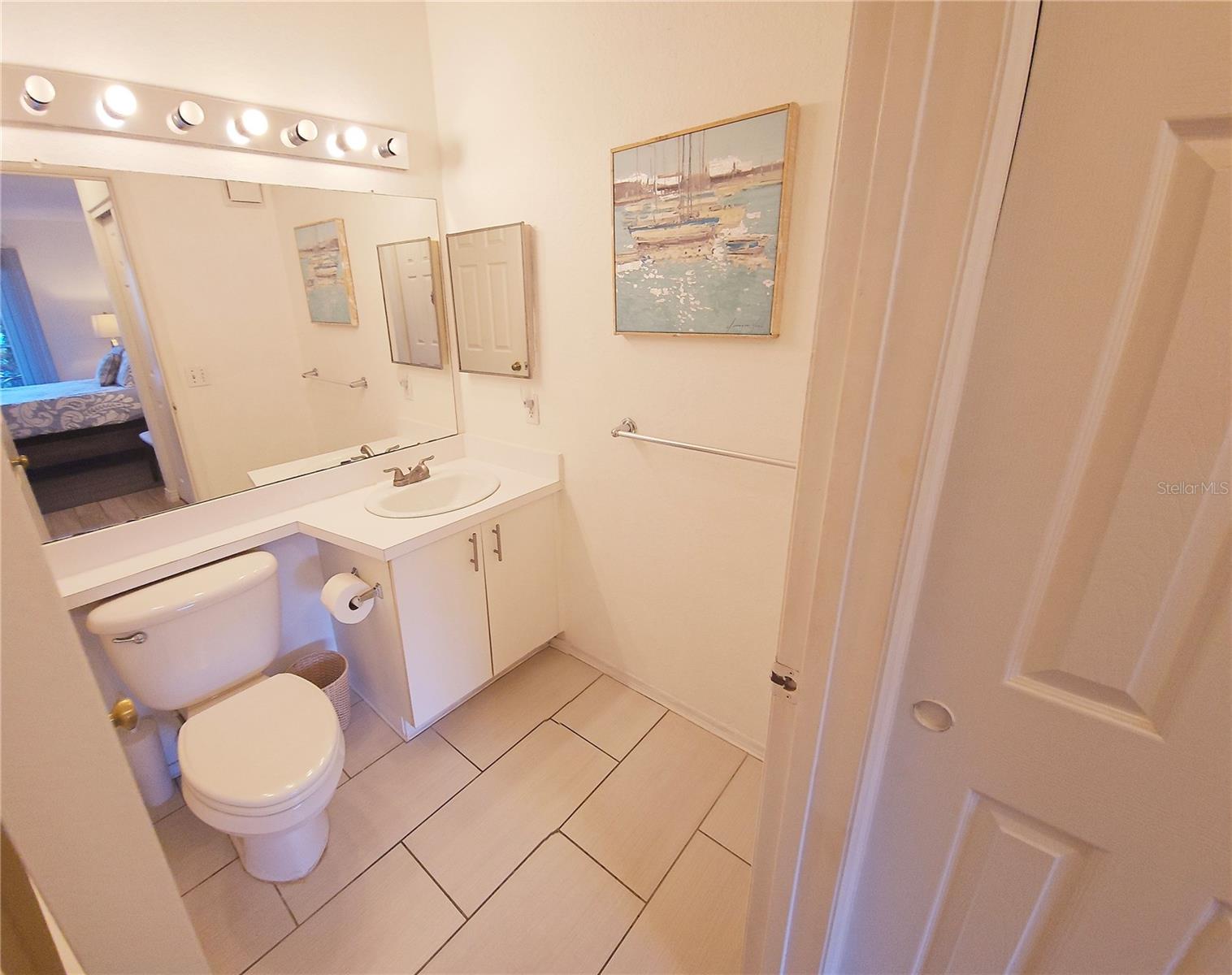 Image 19 of 39 For 850 Tamiami Trail 704