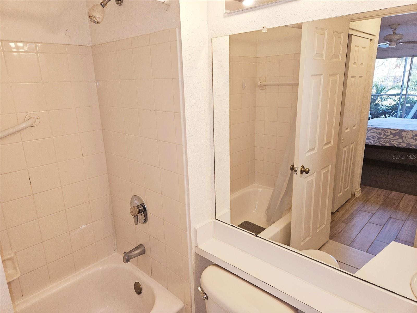 Image 20 of 39 For 850 Tamiami Trail 704